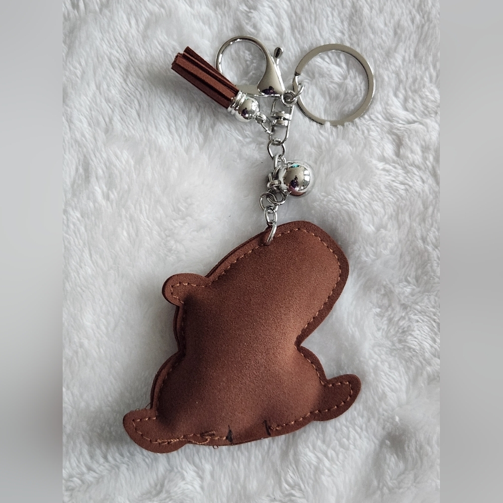 Brown Capybara Keychain with Sparkling Rhinestones Animal Bag Charm - Picture 3 of 5